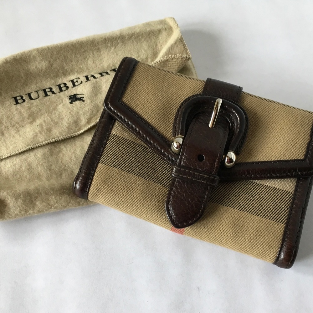 Burberry Buckle wallet - Picture 2 of 5